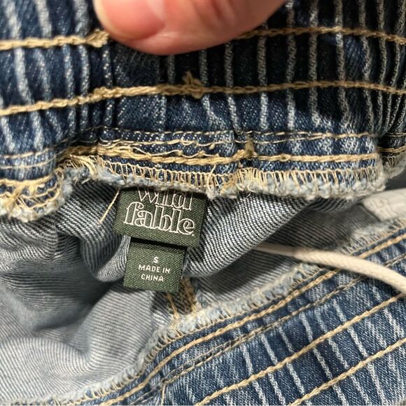 NWT Wild Fable Light Wash High-Rise Jogger Jeans Size Small - Picture 7 of 8